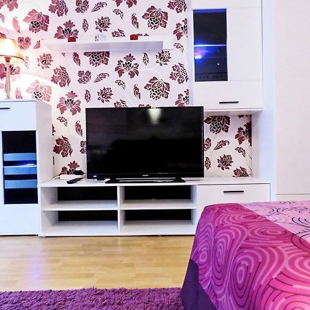 Apartments Bozenka Makarska Ngoại thất bức ảnh
